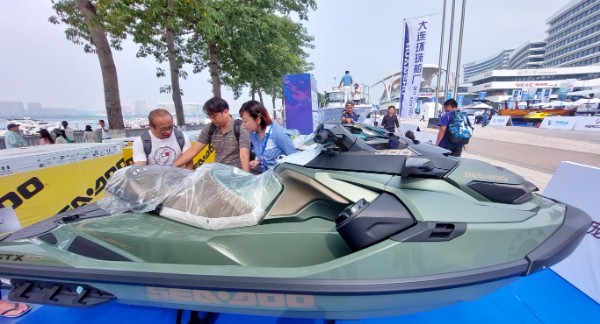 Int'l boat show opens in Xiamen